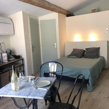 Arles: Studio De La Place Ngoại thất bức ảnh